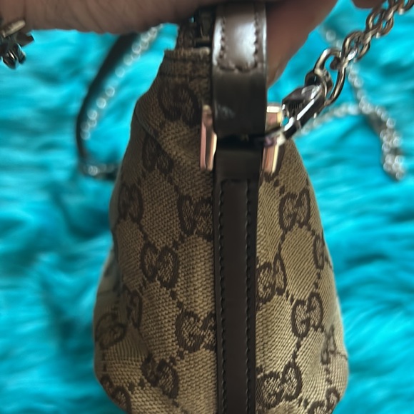 XX SOLD XX EUC Gucci half moon mini bag - Picture 7 of 17